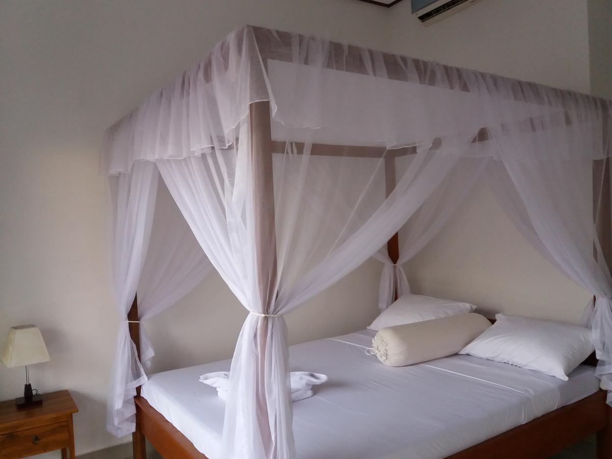 Warung Jemeluk & Home Stay Амед Экстерьер фото